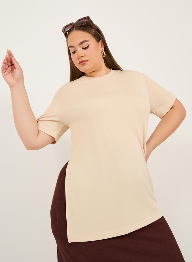 Styli Plus Size Ribbed Knit Round Neck Oversized T-Shirt - Image 1